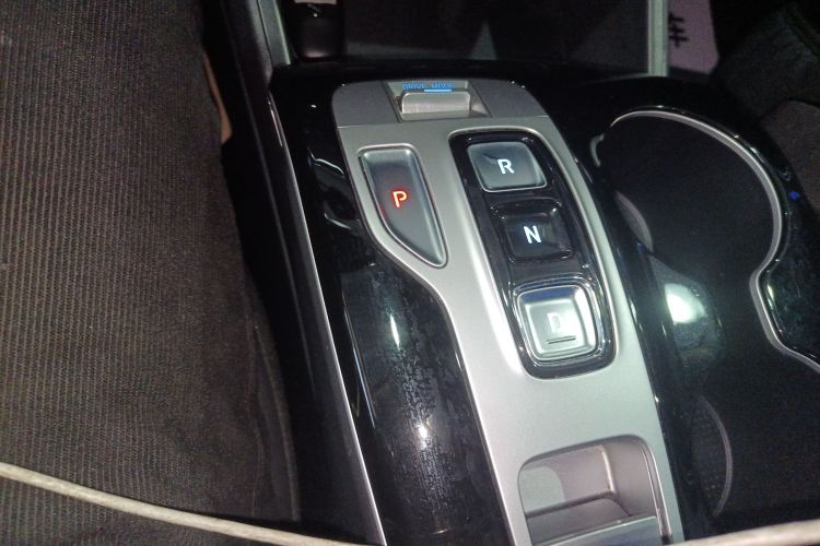 现代 2023款 途胜L 1.5T 自动两驱GLX精英版中控内饰18