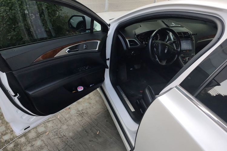 林肯MKZ 2019款 2.0T 尊享版 国V中控内饰20