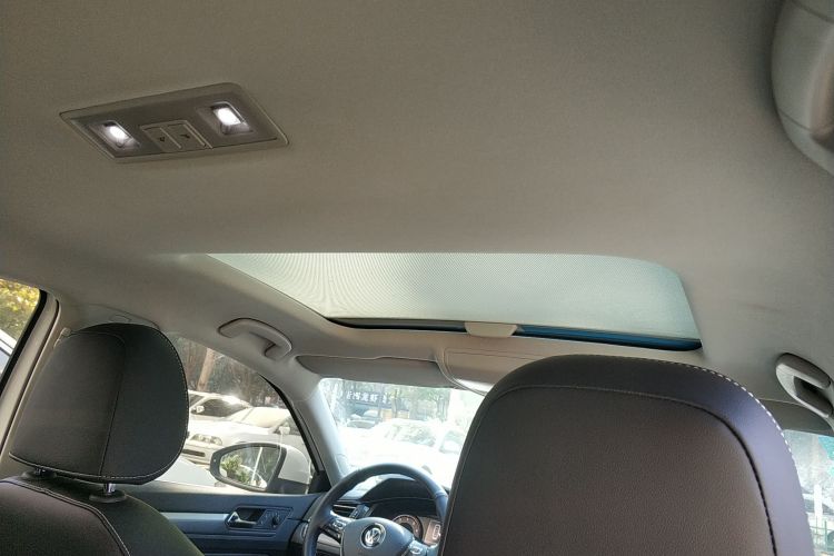 大众 凌渡 2019款 280TSI DSG舒适版 国VI中控内饰22