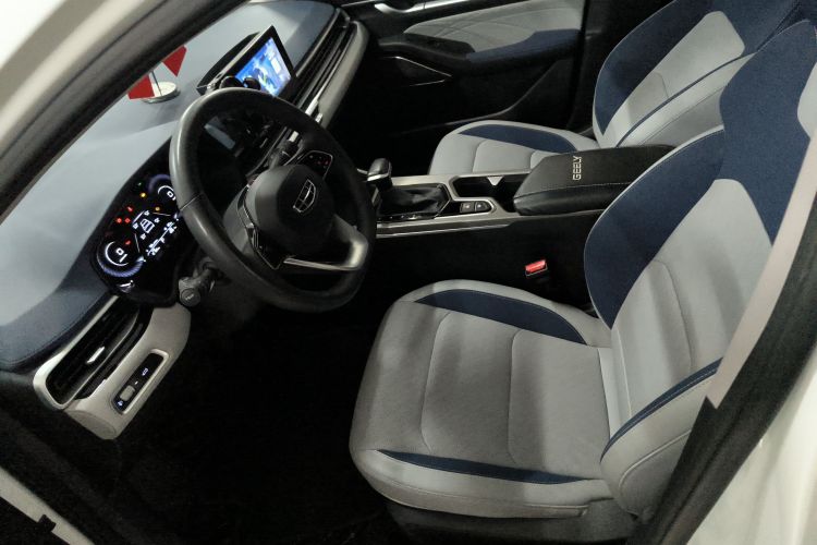 吉利汽车 帝豪 2022款 第4代 1.5L CVT旗舰型中控内饰19