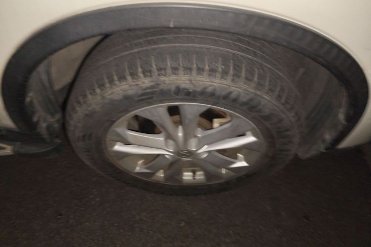 日产 奇骏 2014款 2.0L CVT智领版 2WD车身外观6007