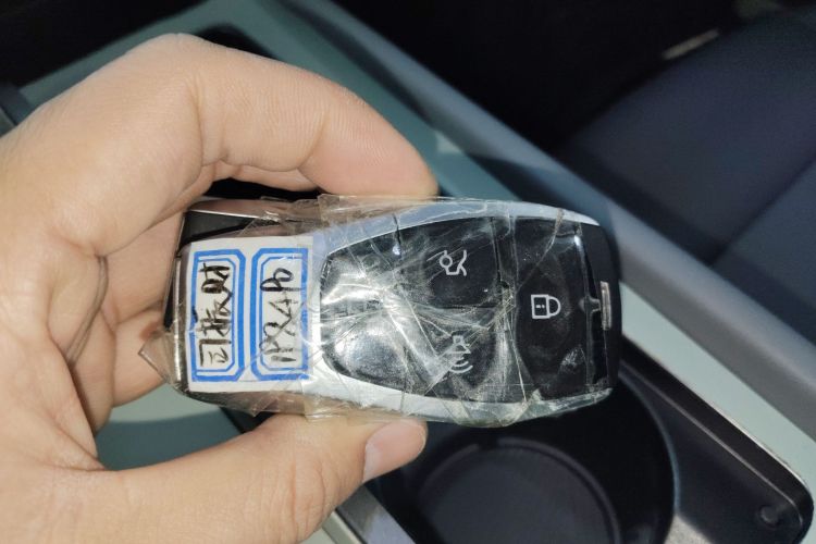 北京越野 北京BJ30 2024款 1.5T 魔核电驱进阶版中控内饰11