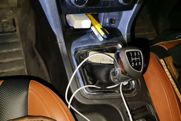 北汽威旺M50F 2017款 1.5L 舒适型中控内饰18