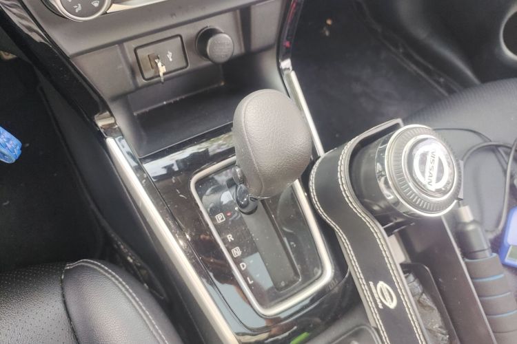 日产 轩逸 2021款 经典 1.6XL CVT豪华版中控内饰18