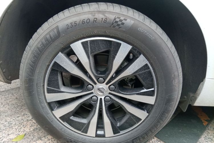 沃尔沃XC60 2025款 B5 四驱智逸豪华版车身外观6008