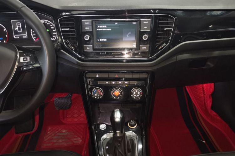 大众 T-ROC探歌 2018款 280TSI DSG两驱舒适型 国V中控内饰16