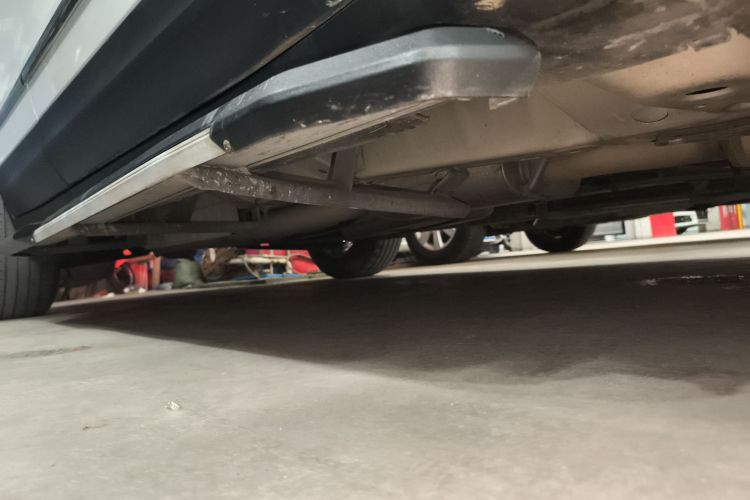 凯迪拉克XT5 2018款 25T 豪华型机舱底盘29