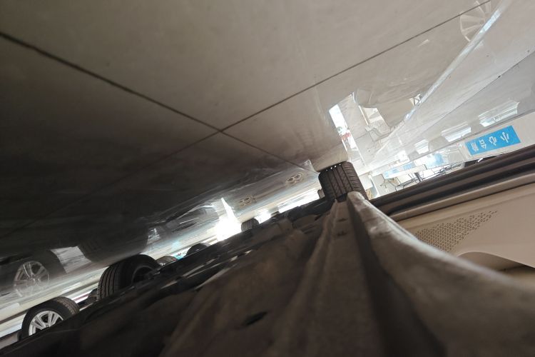 菲亚特 菲翔 2012款 1.4T 自动劲享版机舱底盘30