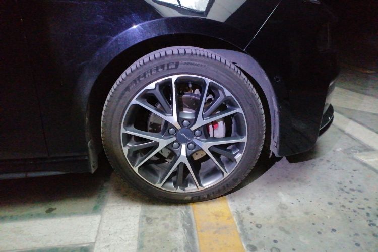 领克03 2019款 2.0TD 自动劲Pro版车身外观10