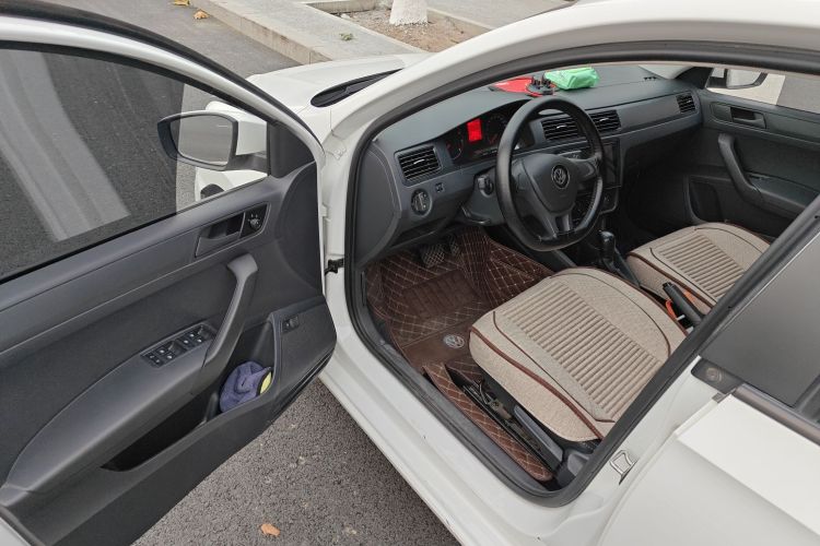 大众 桑塔纳 2021款 1.5L 自动风尚版中控内饰7003