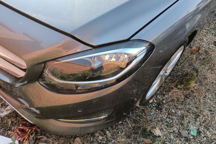 奔驰B级 2018款 B 200 动感型局部细节36