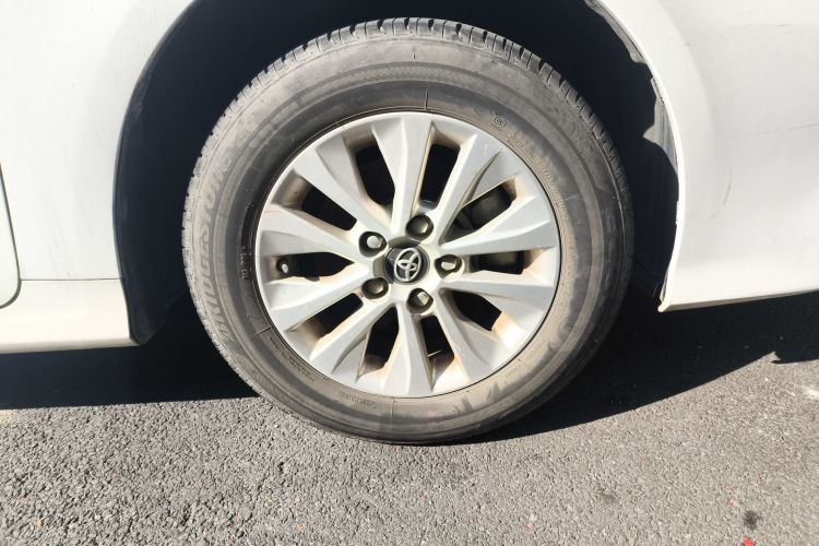 丰田 卡罗拉 2021款 1.2T S-CVT 精英版车身外观10