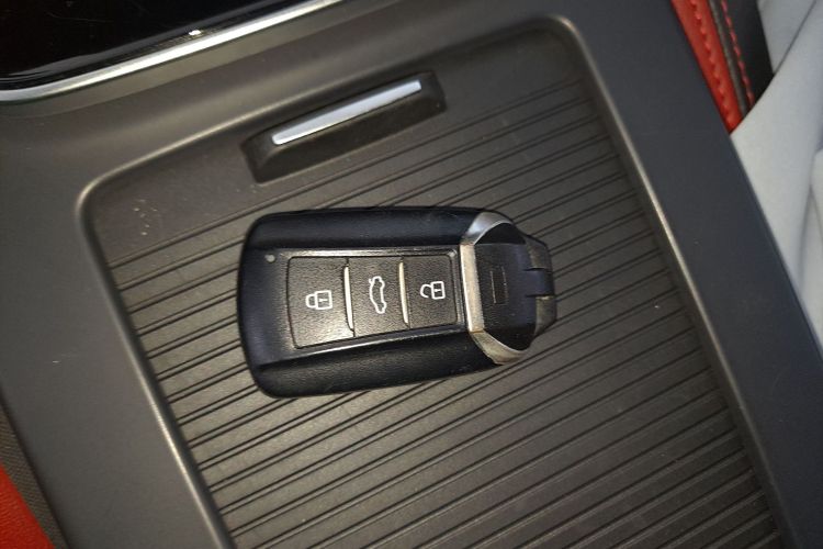 东风风神 奕炫 2020款 230T 自动炫酷曜夜骑士版中控内饰11