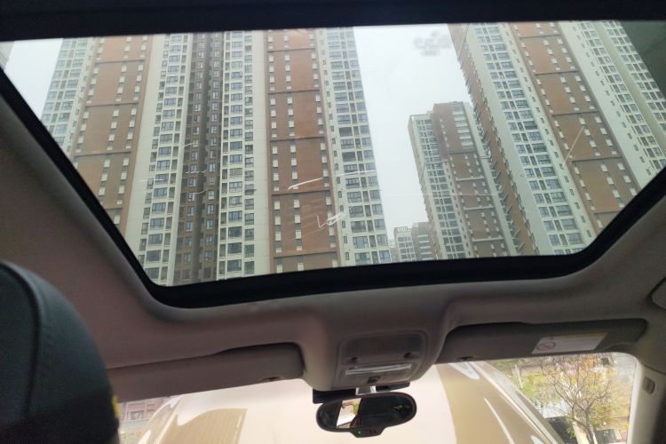 奥迪Q3 2015款 35 TFSI 进取型中控内饰22