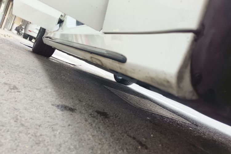 奔驰C级 2019款 C 260 运动版 4MATIC局部细节9001