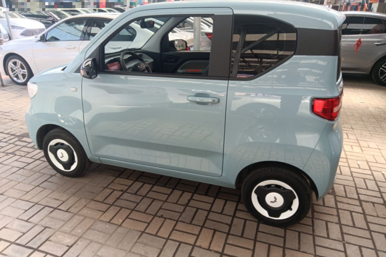 五菱汽车 宏光MINIEV 2022款 轻松款 磷酸铁锂车身外观4