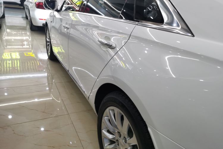 凯迪拉克XTS 2018款 28T 技术型机舱底盘30