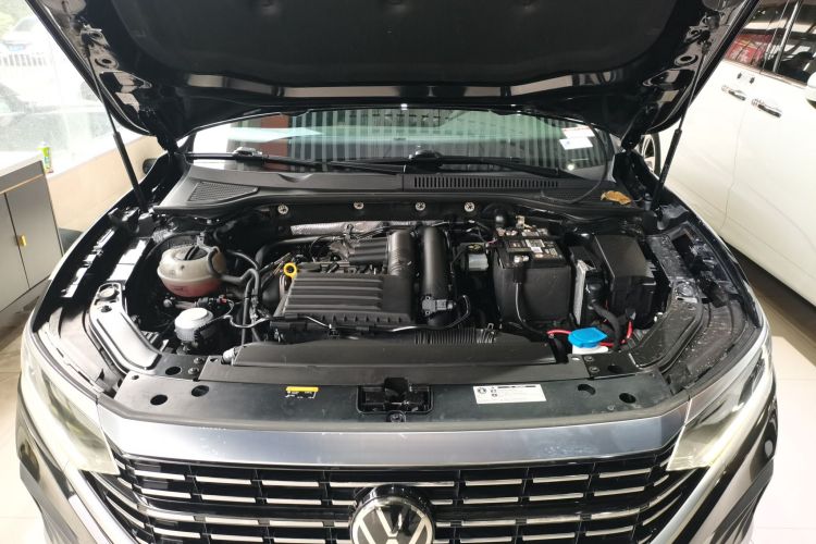 大众 帕萨特 2023款 改款 280TSI 商务版机舱底盘24