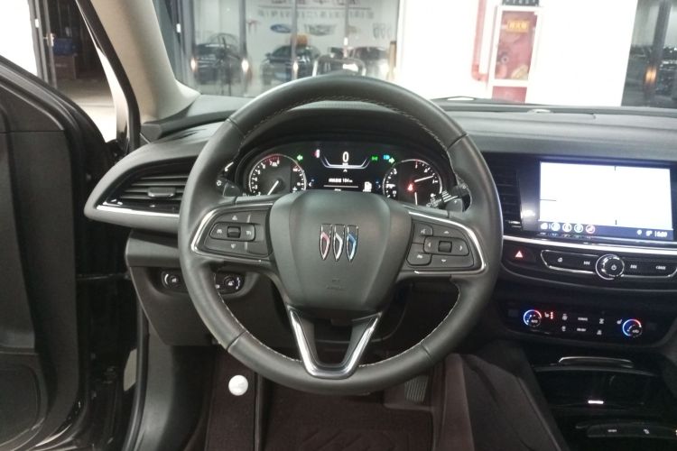 别克 君威 2024款 28T 纵享版中控内饰13