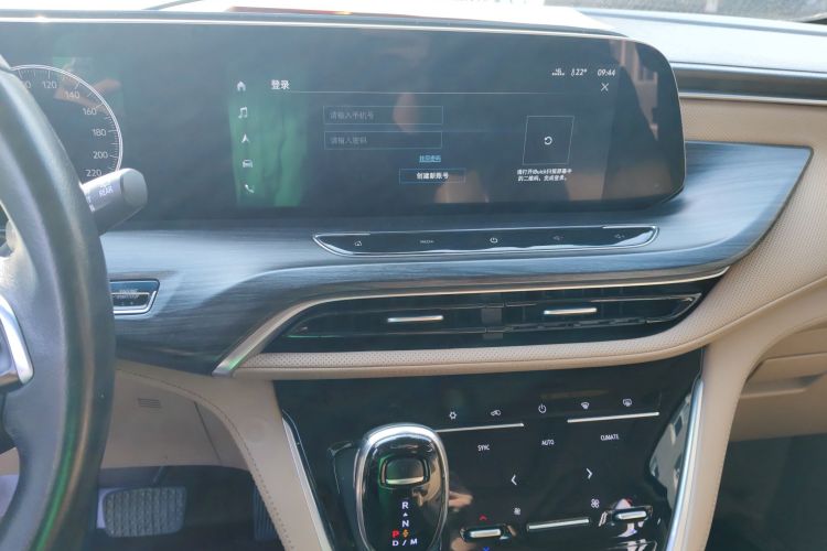 别克GL8 2020款 ES陆尊 653T 豪华型中控内饰16