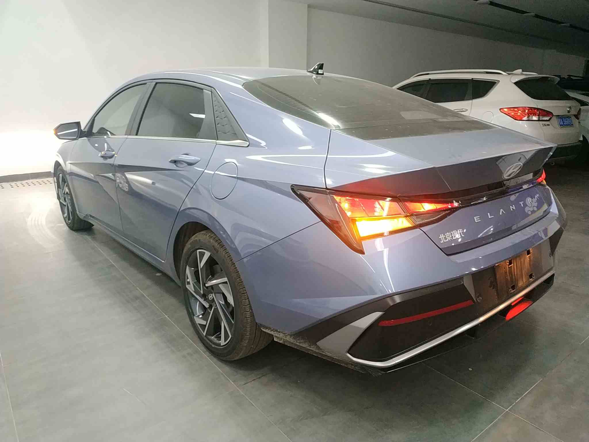 现代 伊兰特 2023款 1.5L CVT GLX精英版(4)