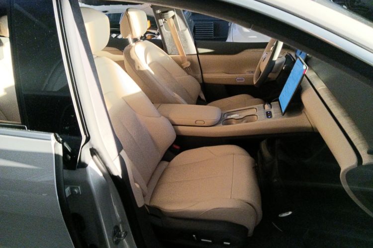 蔚来ET7 2023款 75kWh局部细节41