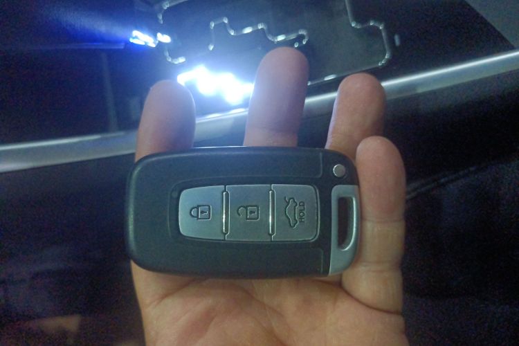 现代 索纳塔 2015款 经典 2.0L 自动豪华版中控内饰7001