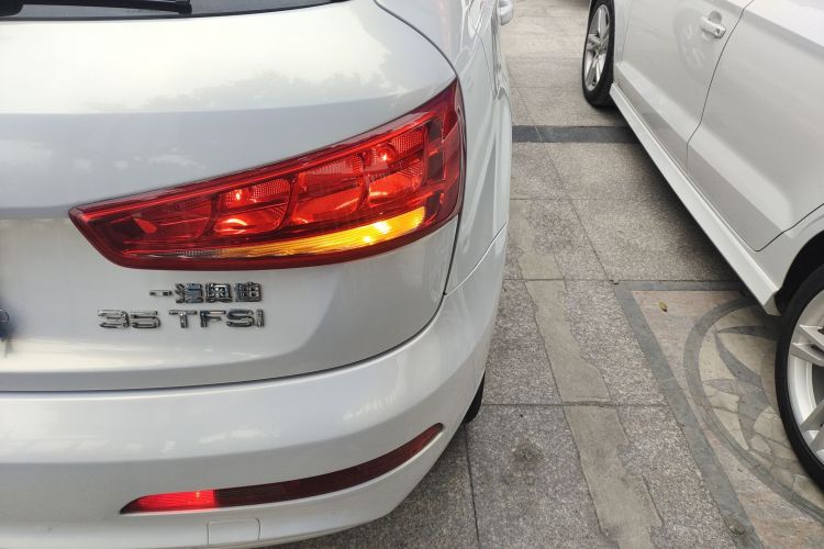 奥迪Q3 2015款 35 TFSI 进取型车身外观9