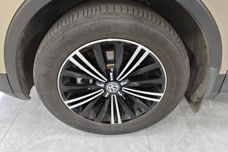 大众 途观L 2017款 380TSI 自动四驱豪华版车身外观6002