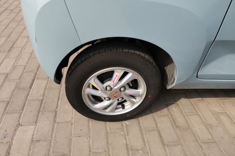 五菱汽车 宏光MINIEV 2020款 自在款 磷酸铁锂车身外观6008