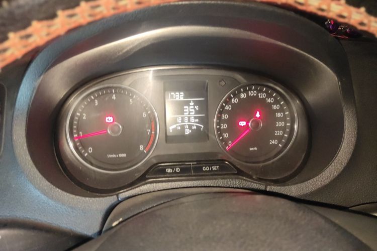 大众 Polo 2014款 1.6L 手动舒适版中控内饰14