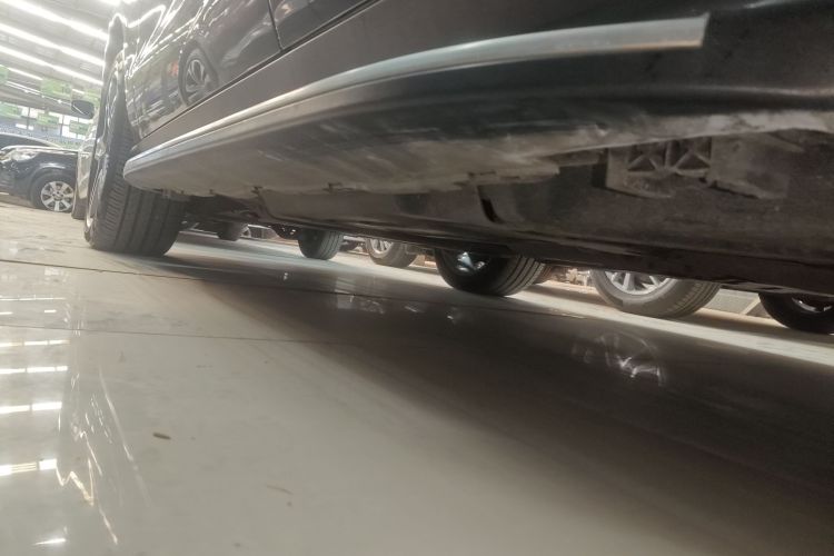 奔驰GLE 2017款 GLE 400 4MATIC局部细节9002