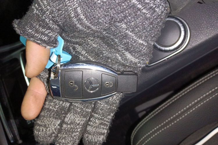 奔驰A级(进口) 2018款 A 200 动感型中控内饰7001