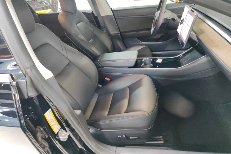 特斯拉 Model 3 2020款 改款 标准续航后驱升级版局部细节41