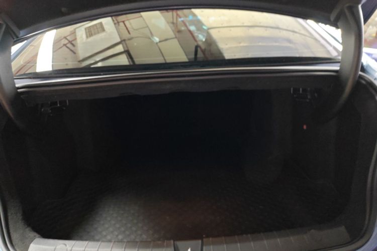 比亚迪 秦PLUS 2024款 荣耀版 EV 510KM超越型机舱底盘23