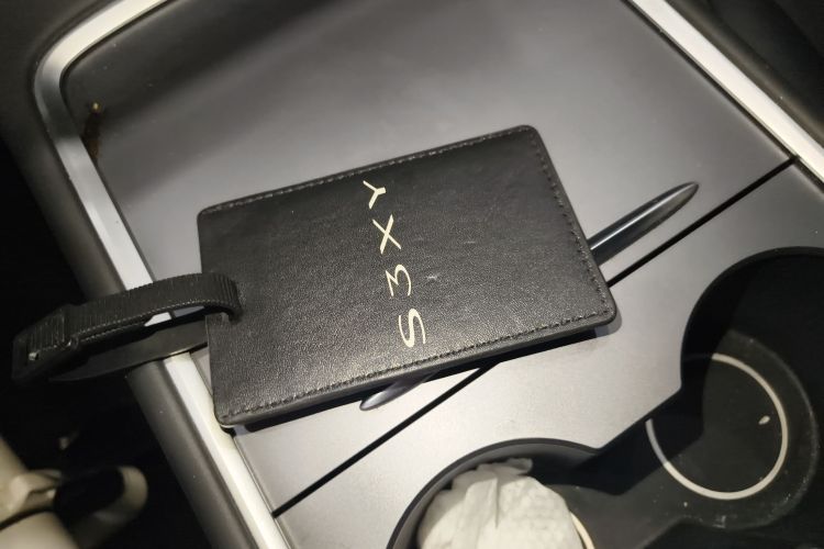 特斯拉 Model 3 2022款 后轮驱动版中控内饰7001