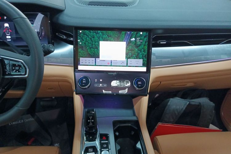 领克09 2024款 2.0T 四驱运动版 五座中控内饰16