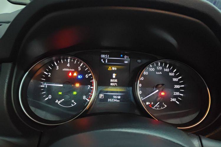 日产 逍客 2021款 2.0L CVT豪华版中控内饰14