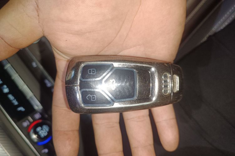 奥迪Q5L 2018款 45 TFSI 尊享时尚型 国VI中控内饰11