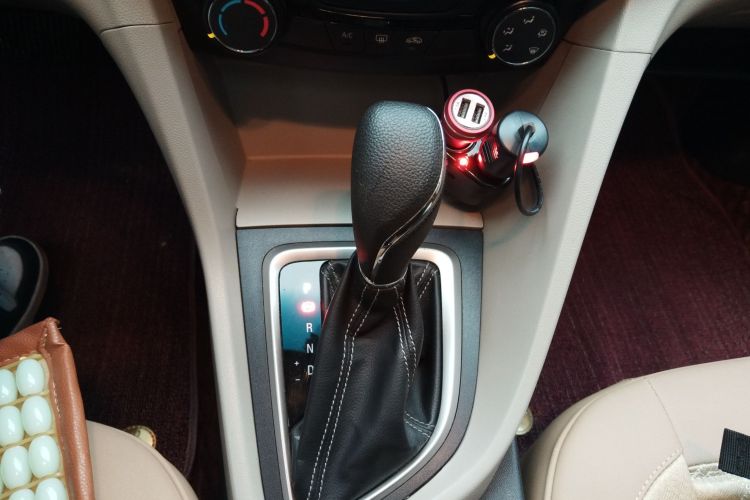 别克 英朗 2016款 15N 自动精英型中控内饰18