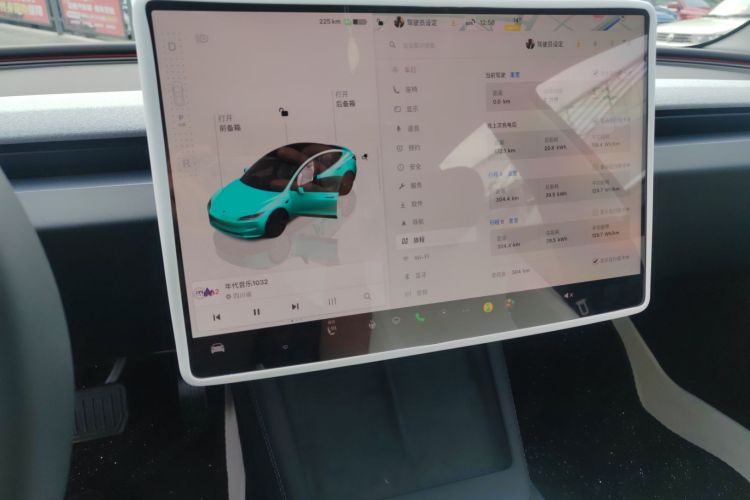 特斯拉 Model 3 2025款 改款 长续航后轮驱动版中控内饰16