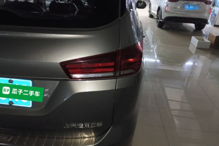 宝骏360 2018款 1.5L 自动豪华型 国V车身外观9