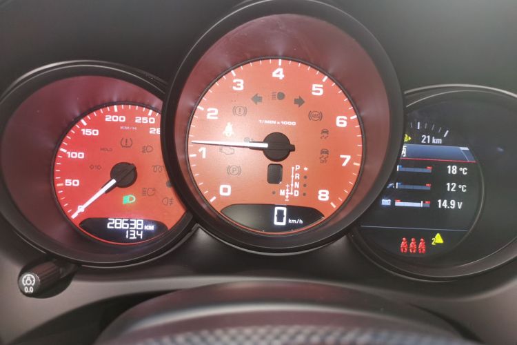 保时捷 2022款 Macan 2.0T中控内饰14