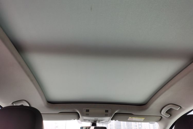 大众 高尔夫·嘉旅 2018款 280TSI 自动豪华型局部细节22