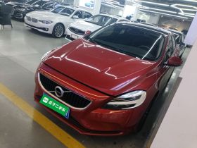 沃尔沃V40 2019款 T3 智逸版