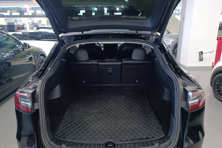 特斯拉 Model Y 2021款 标准续航后驱版机舱底盘23