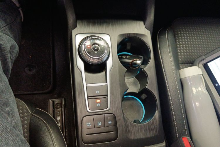 福特 福克斯 2020款 三厢 EcoBoost 180 自动锋潮型中控内饰18