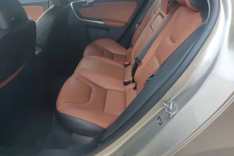 沃尔沃S60 2016款 S60L T4 智远版中控内饰7004