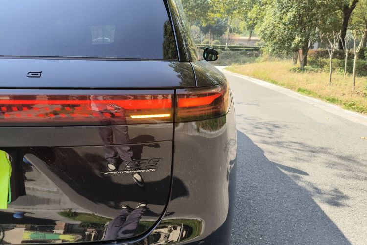 小鹏G9 2025款 680 超长续航四驱 Max车身外观6006