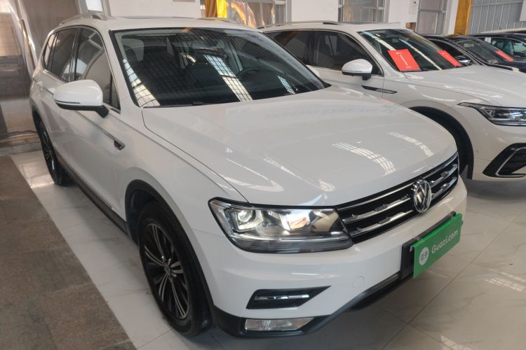 大众 途观L 2019款 330TSI 自动两驱全景舒适版 国VI车身外观3